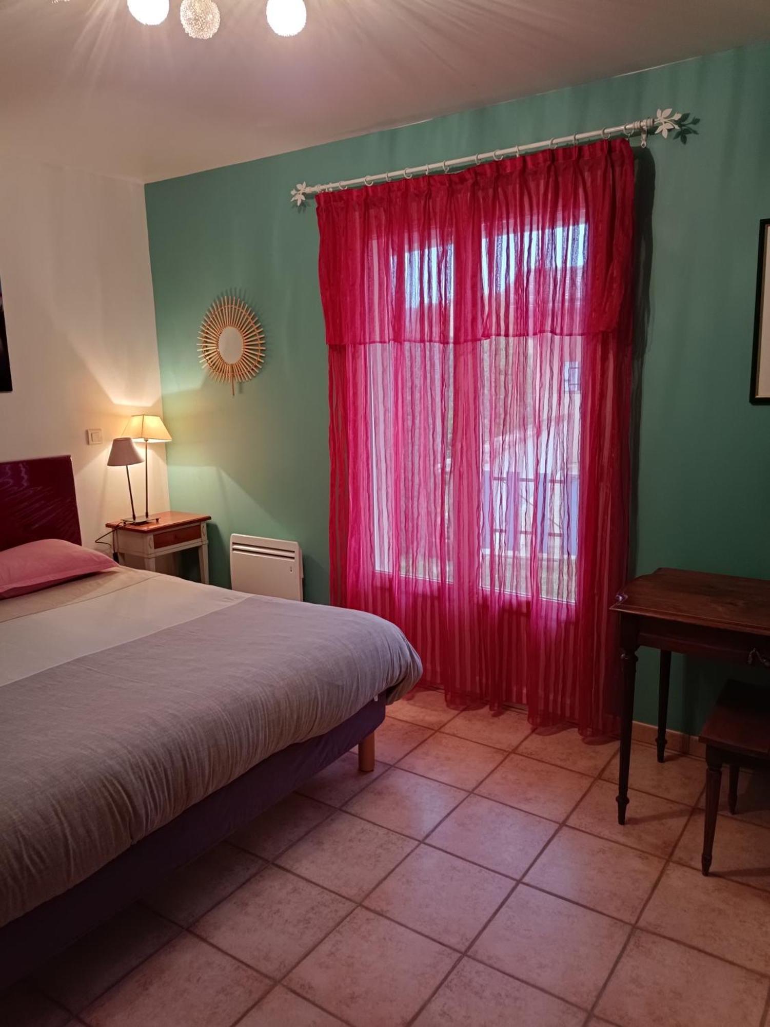 Chambres Tricastine Et Venise Сен-Поль-Труа-Шато Екстер'єр фото